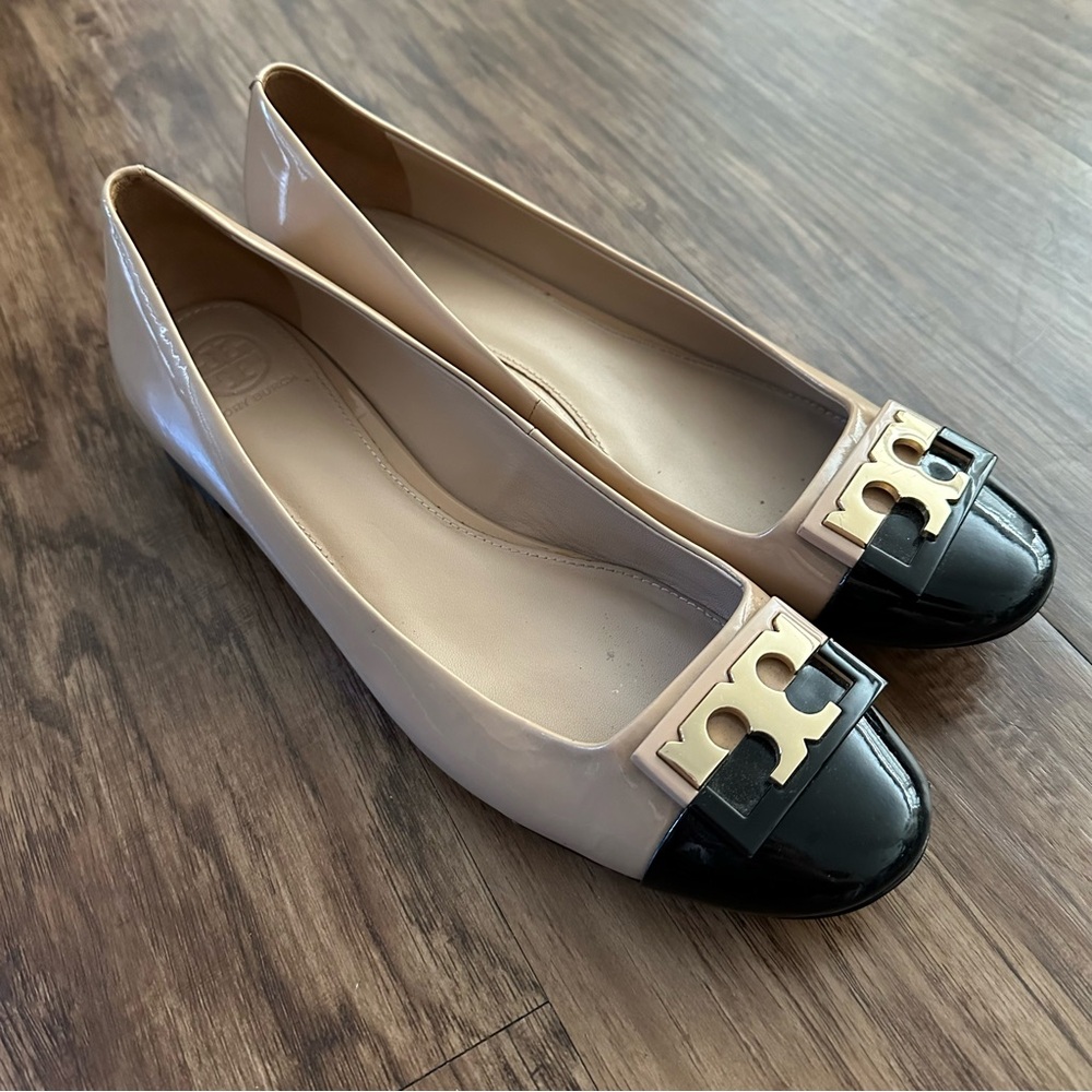 Tory Burch Tan Black Patents Flats